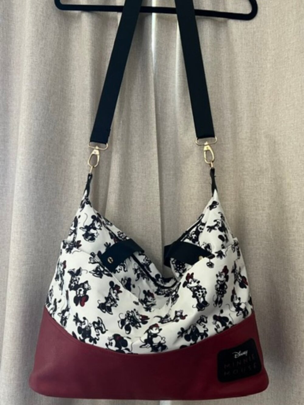 Bioworld Disney Minnie Mouse Duffel Bag Travel Carry Weekender New NO Tags